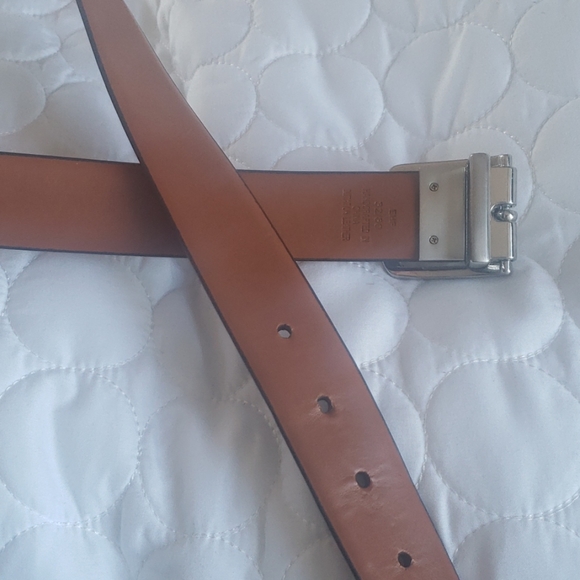 Tommy Hilfiger Reversible Belt - Picture 7 of 8